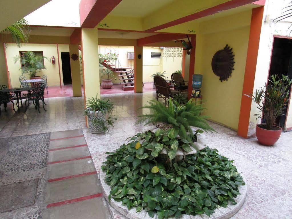 לה פז Hotel Lorimar מראה חיצוני תמונה